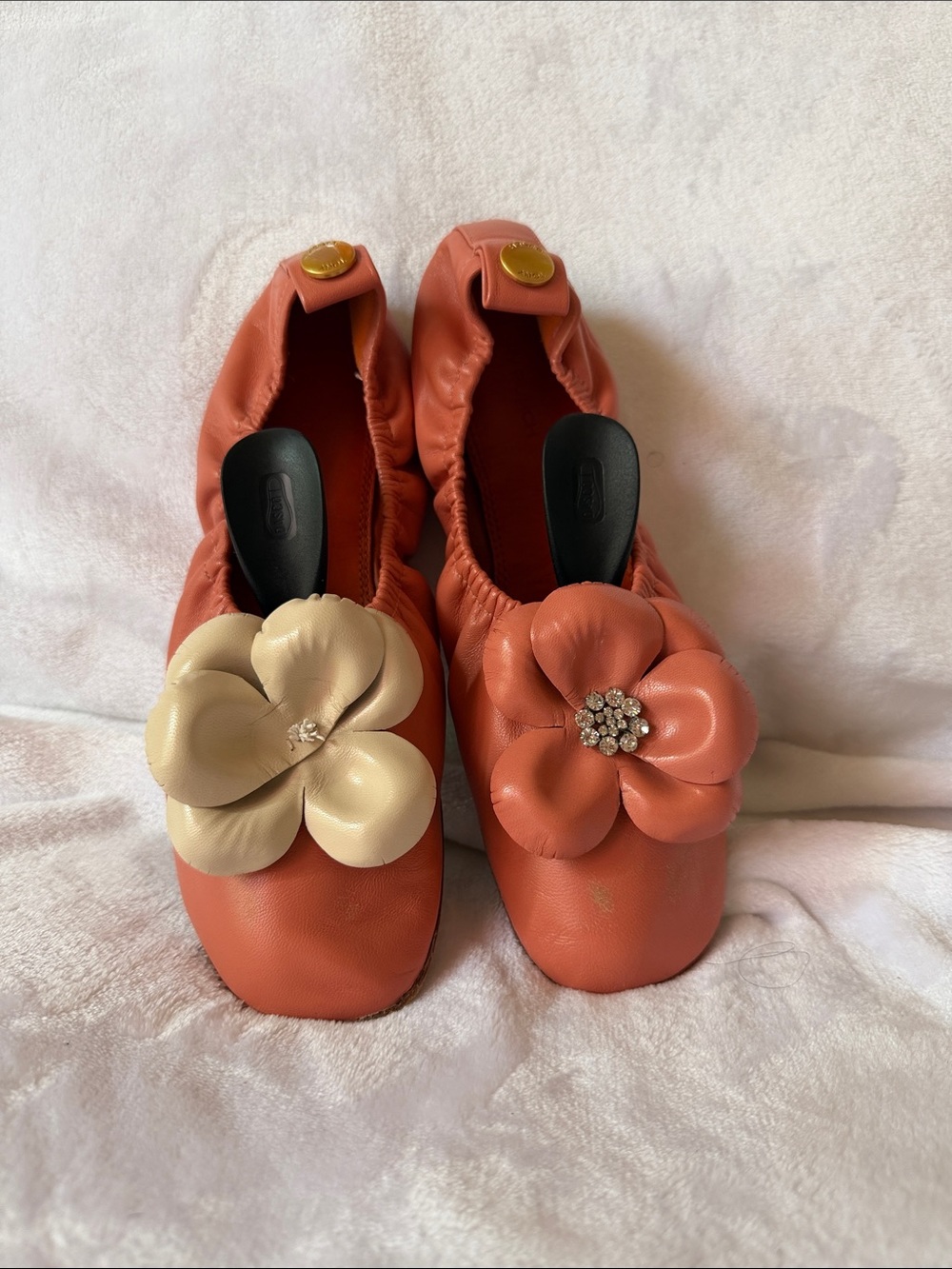 Tory Burch Coral Slip-On Ballet Flats with Two-Tone Floral Accents